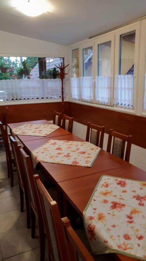 Gala Panzio Hotel Simontornya Ngoại thất bức ảnh